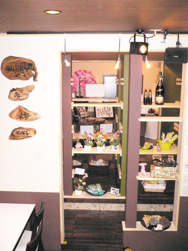 群馬館林　店舗改装　商品棚作成